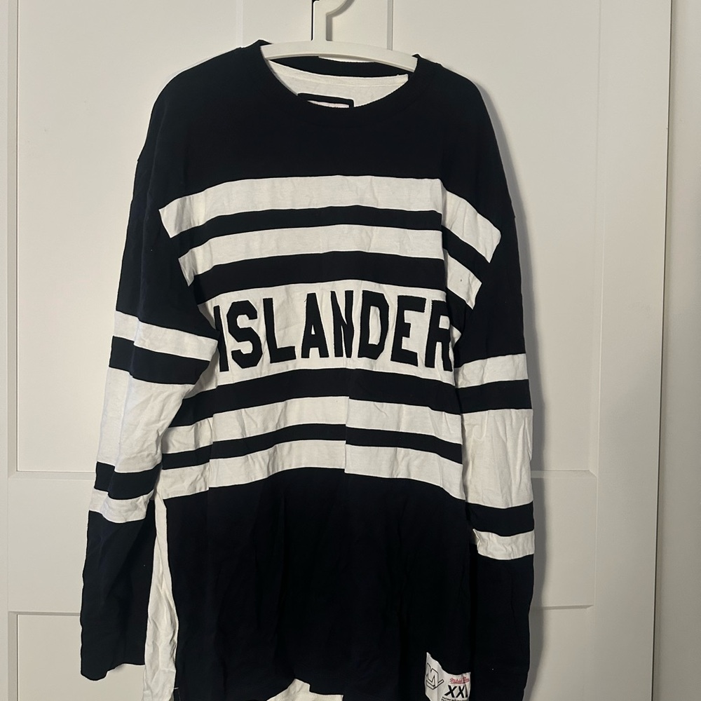Mitchell & Ness Black and White Crewneck